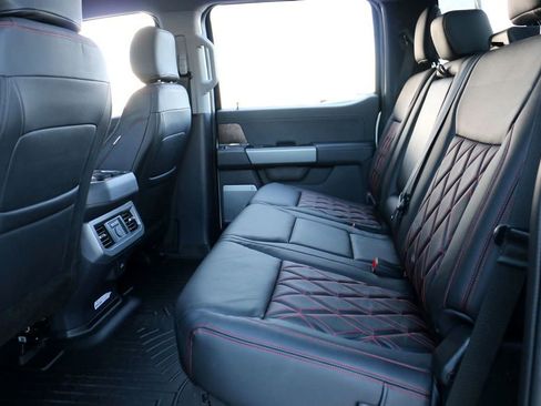 New 2026 Ford F250 Lariat w/ Black Appearance Package image 25