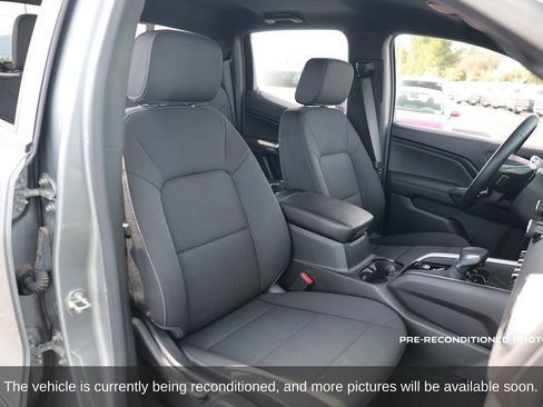 Used 2023 Chevrolet Colorado LT image 15