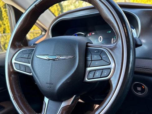 Used 2019 Chrysler Pacifica Limited w/ Advanced Safetytec Group image 16