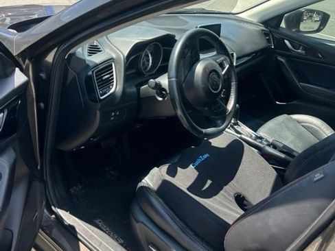 Used 2016 MAZDA MAZDA3 i Grand Touring FWD image 2