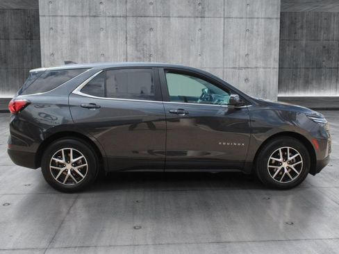 Used 2023 Chevrolet Equinox LT FWD image 8