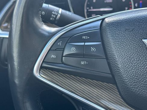 Used 2017 Cadillac XT5 Platinum AWD/4WD image 26