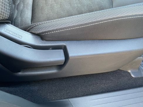 Used 2024 Nissan Pathfinder SV w/ SV Premium Package image 30