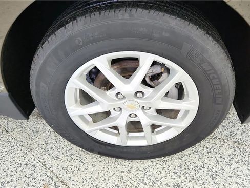 Used 2024 Chevrolet Equinox LT FWD image 13
