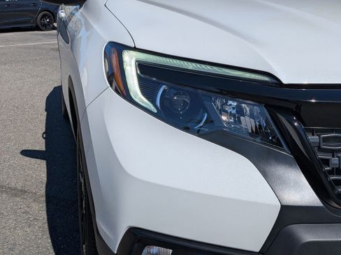 Used 2021 Honda Passport Sport image 10