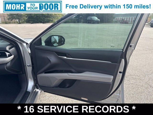 Used 2019 Toyota Camry LE FWD image 16