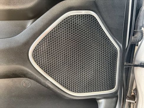 Used 2021 RAM 1500 Laramie w/ Off Road Group AWD/4WD image 25
