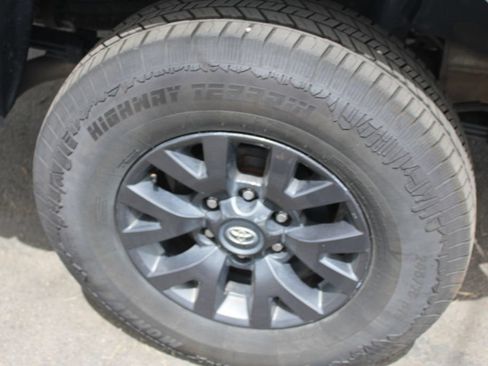 Certified 2023 Toyota Tacoma SR5 w/ Technology Package AWD/4WD image 59