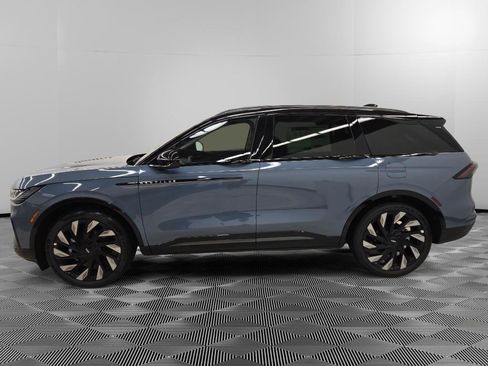 New 2026 Lincoln Nautilus Reserve w/ Jet Appearance Package image 4