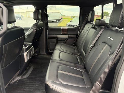 Used 2015 Ford F150 Platinum w/ Equipment Group 701A Luxury AWD/4WD image 24