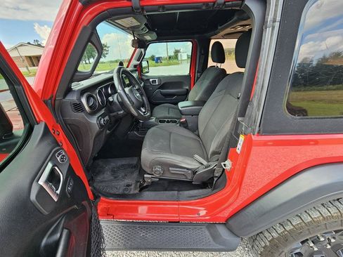 Used 2019 Jeep Wrangler Sport AWD/4WD image 15