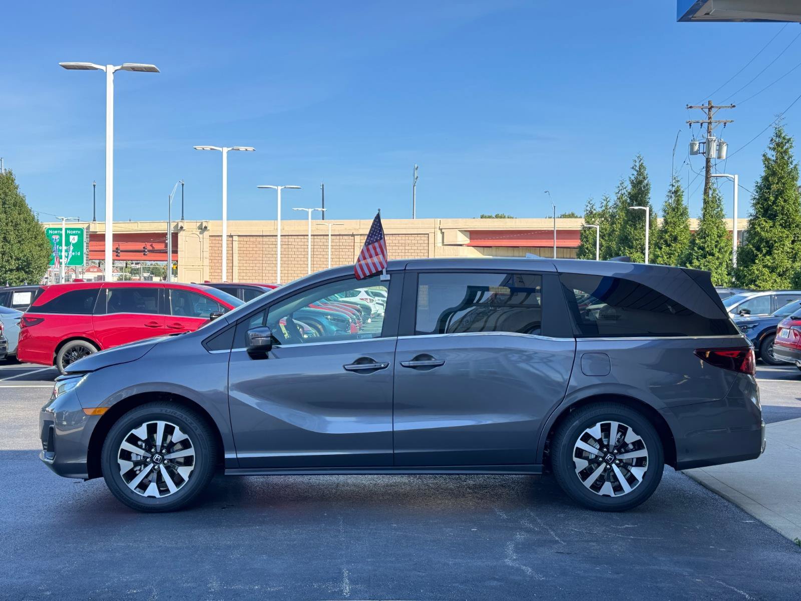 New 2027 Honda Odyssey EX-L image 8