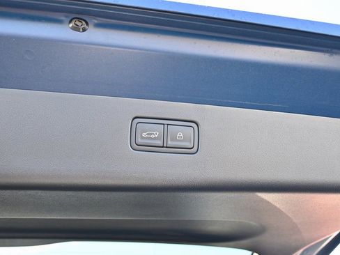 New 2026 Hyundai Ioniq 9 SE AWD/4WD image 9