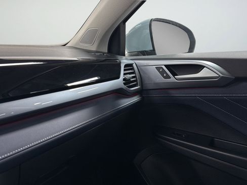 New 2026 Volkswagen Taos SEL AWD/4WD image 29