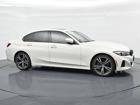 Used 2023 BMW 330i Sedan w/ Premium Package RWD image 8