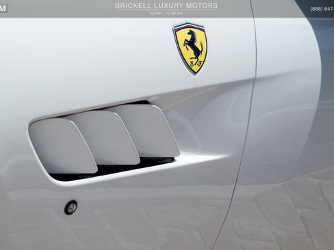 Used 2018 Ferrari GTC4Lusso T RWD image 67