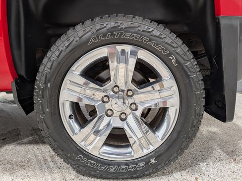 Used 2018 Chevrolet Silverado 1500 Custom w/ Custom Convenience Package image 13