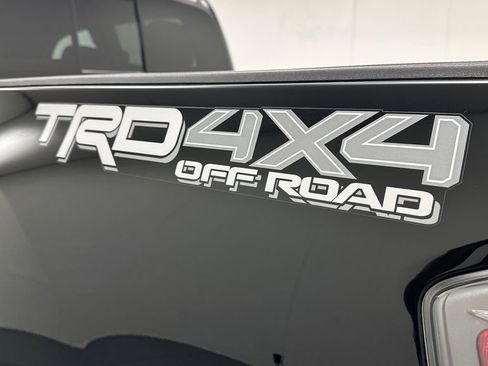 Certified 2023 Toyota Tacoma TRD Off-Road image 17
