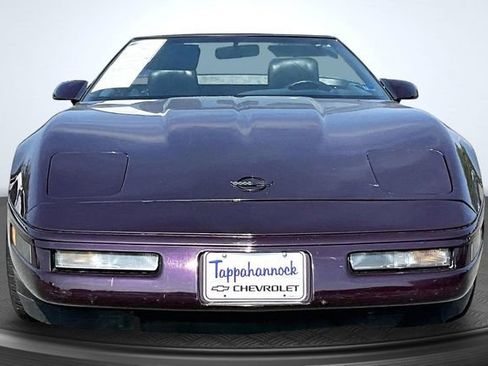 Used 1992 Chevrolet Corvette Convertible RWD image 2