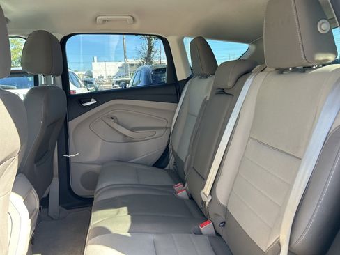 Used 2015 Ford Escape SE image 9