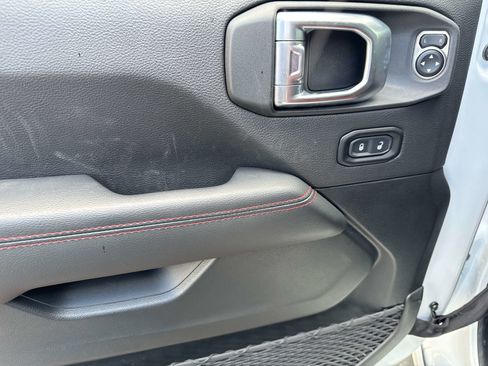 Used 2023 Jeep Wrangler Unlimited Rubicon 4xe image 9