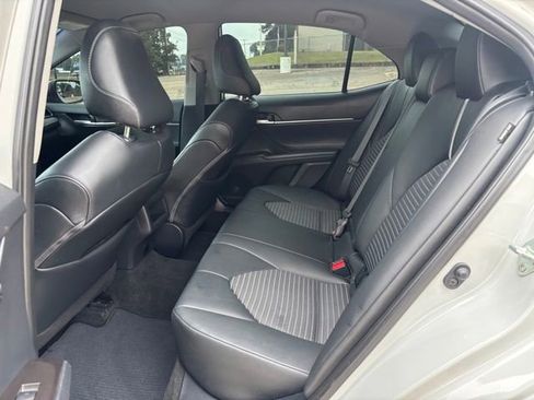 Used 2024 Toyota Camry SE FWD image 12