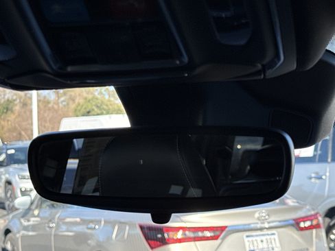 Used 2023 Jeep Grand Cherokee L Laredo image 25