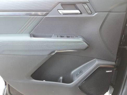 New 2026 GMC Acadia AT4 w/ LPO, Floor Liner Package image 33