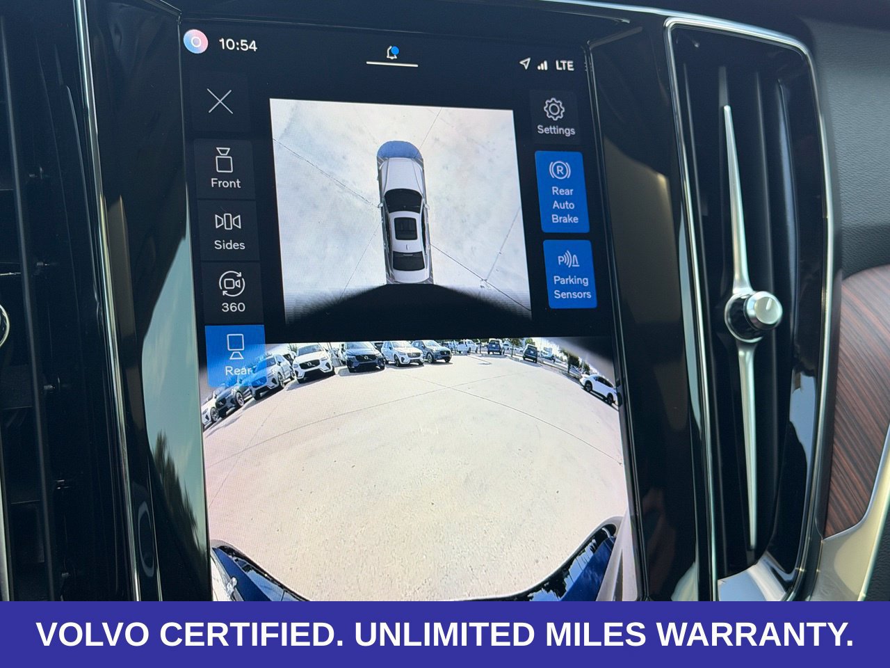 Certified 2024 Volvo S60 B5 Plus w/ Climate Package FWD image 29