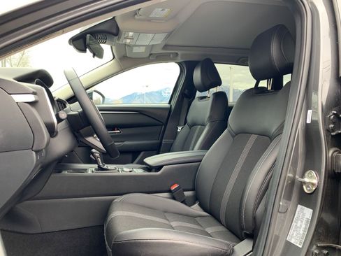 Used 2025 MAZDA CX-50 AWD 2.5 S w/ Premium Package image 28