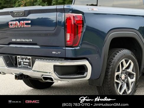 Used 2023 GMC Sierra 1500 SLT AWD/4WD image 17