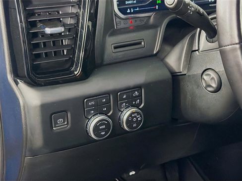 Used 2023 GMC Sierra 1500 AT4 image 10