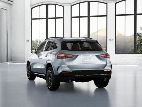 New 2026 Mercedes-Benz GLA 35 AMG 4MATIC image 38