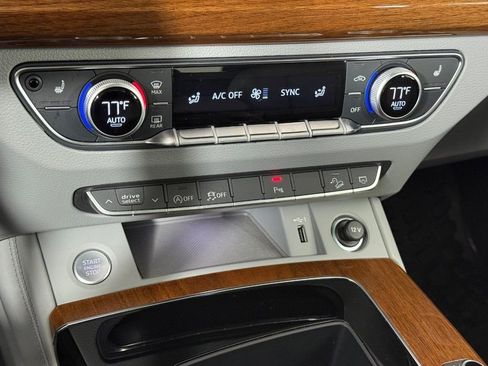 Used 2023 Audi Q5 2.0T Premium Plus w/ Premium Plus Package image 22