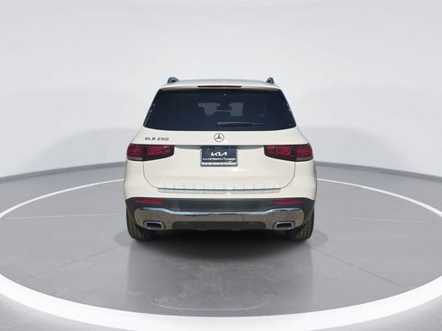 Used 2020 Mercedes-Benz GLB 250 image 7