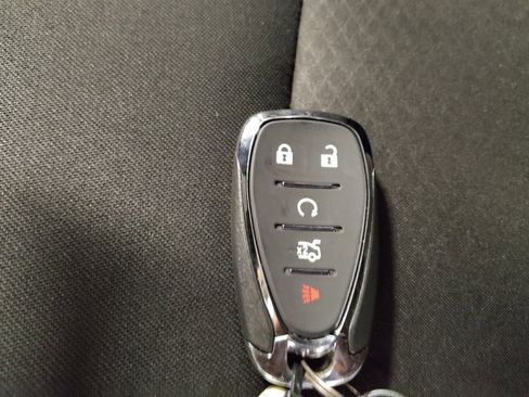 Used 2021 Chevrolet Malibu LT FWD image 32