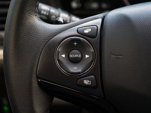 Used 2021 Honda HR-V EX-L image 20