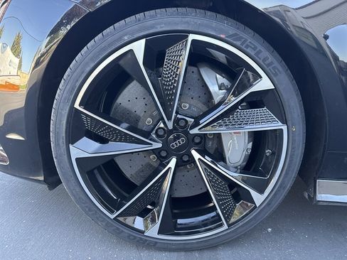 Used 2017 Audi RS 7 Performance AWD/4WD image 19