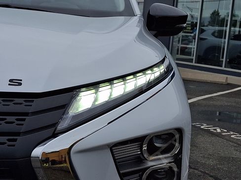 Used 2024 Mitsubishi Eclipse Cross Ralliart AWD/4WD image 10