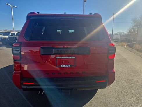 New 2025 Toyota 4Runner 4WD image 4