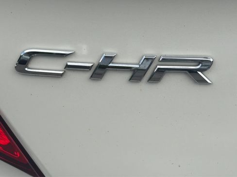 Used 2019 Toyota C-HR Limited FWD image 24