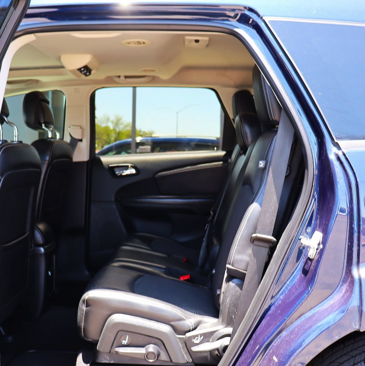 Used 2020 Dodge Journey Crossroad FWD image 34