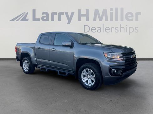 Used 2022 Chevrolet Colorado LT w/ LT Convenience Package image 7