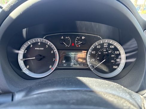 Used 2015 Nissan Sentra SV image 14