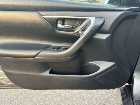 Used 2018 Nissan Altima 2.5 S w/ S Convenience Package image 13