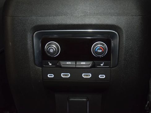 Used 2023 Chevrolet Tahoe High Country AWD/4WD image 43