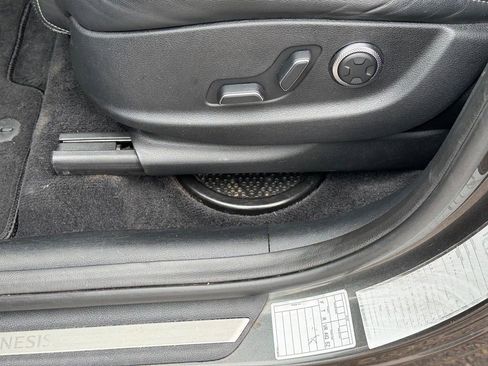 Used 2024 Genesis GV80 2.5T image 10