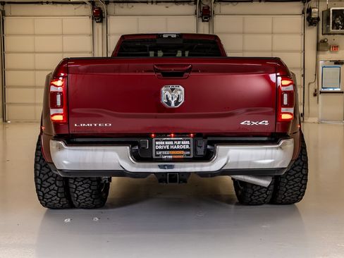 Used 2024 RAM 3500 Limited AWD/4WD image 8