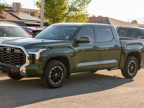 Used 2022 Toyota Tundra SR5 w/ TRD Convenience Package RWD image 9