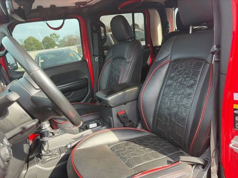 Used 2020 Jeep Gladiator Sport w/ Quick Order Package 24S image 12